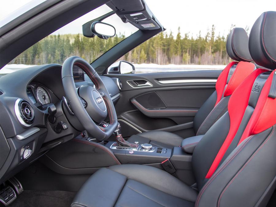Интерьер Audi S3 Cabriolet (8V) 2014 года  (WW) (фото 31 из 34)
